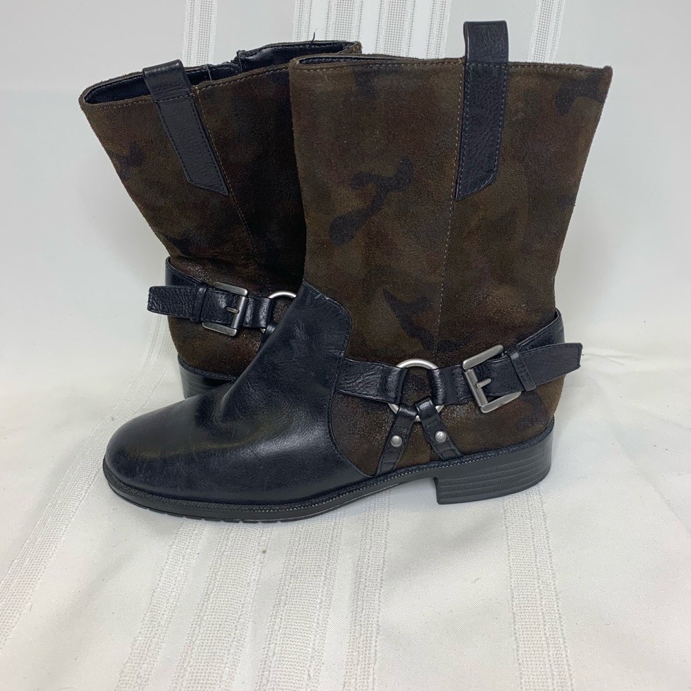 Arosole Black Camo Leather Booties Shoots Size 7